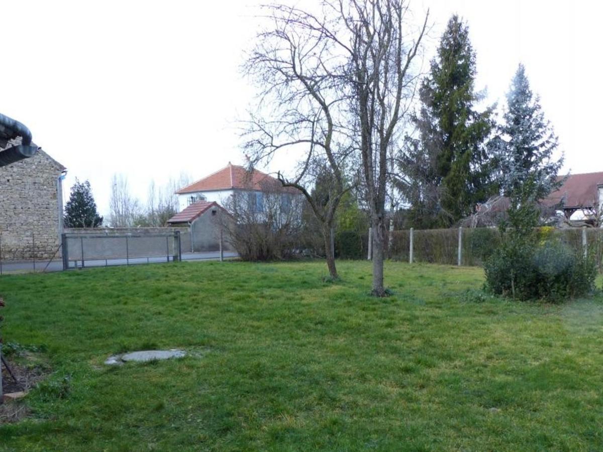 Maison Renovee Avec Cour Privee, Proche De Gannat, 3 Chambres, Animaux Acceptes, Equipements Modernes. - Fr-1-489-37 Poezat Exterior photo